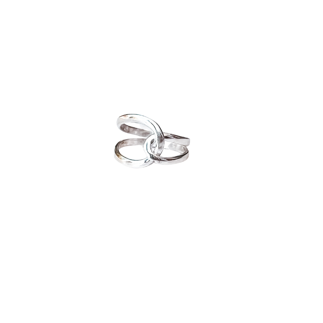 Love me Knot Ring