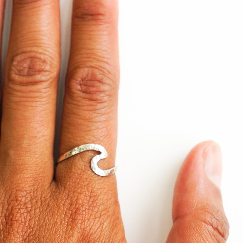 New Wave hammered Silver Ring – Karma Collective